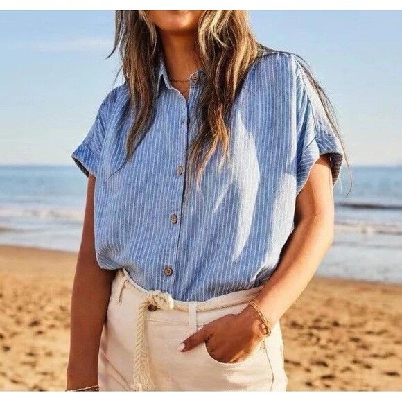 Faherty Womens Breeze Shirt Size Small Tried & True Stripe Relaxed Fit Chambray - Picture 5 of 14